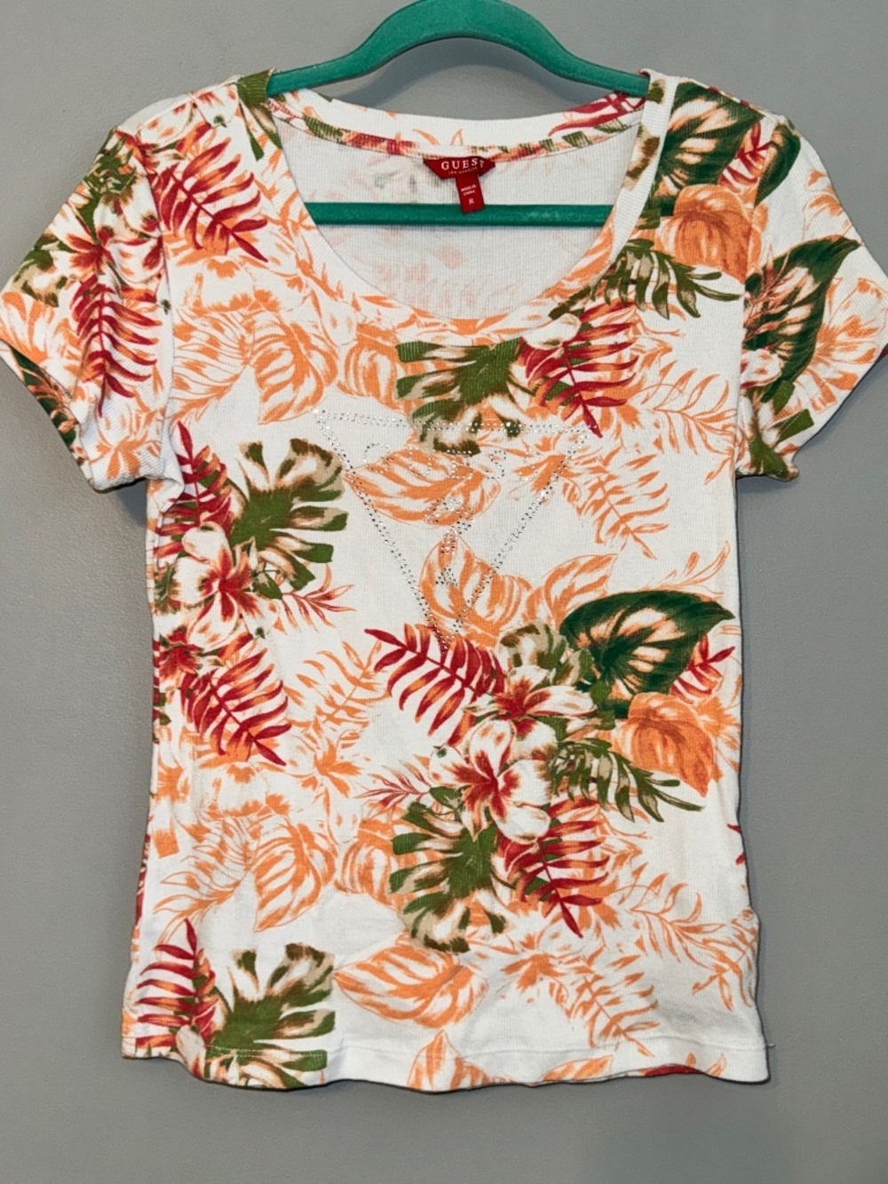 EUC Guess Floral Rhinestone Embellished Ribbed Short Sleeve Size Medium